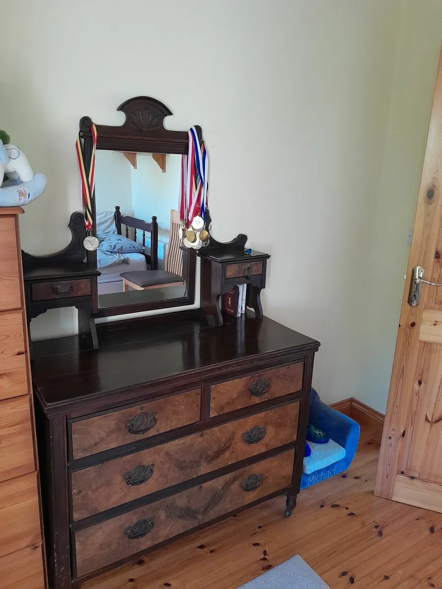 Chest of Drawers - Image 1