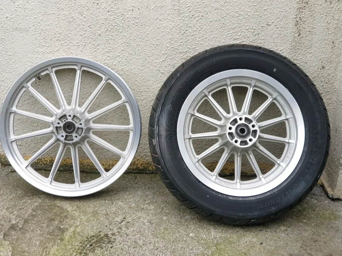 19" Custom Harley Davidson Front Wheel - STURGIS. - Image 2