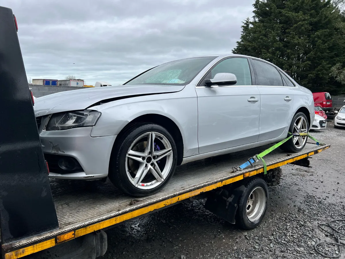 2010  Audi A4 2.0 Tdi no offers - Image 1