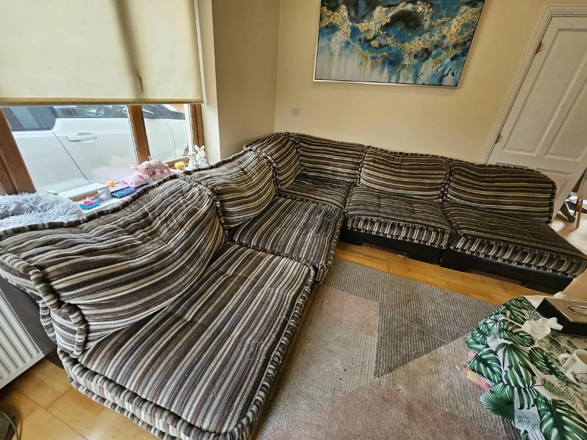 Corner Couch - Image 4