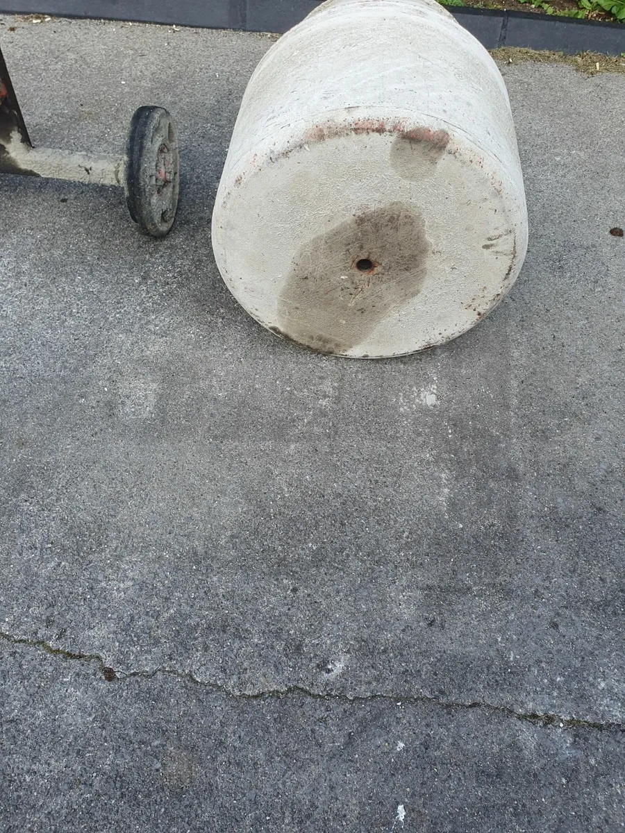 Petrol cement mixer - Image 3