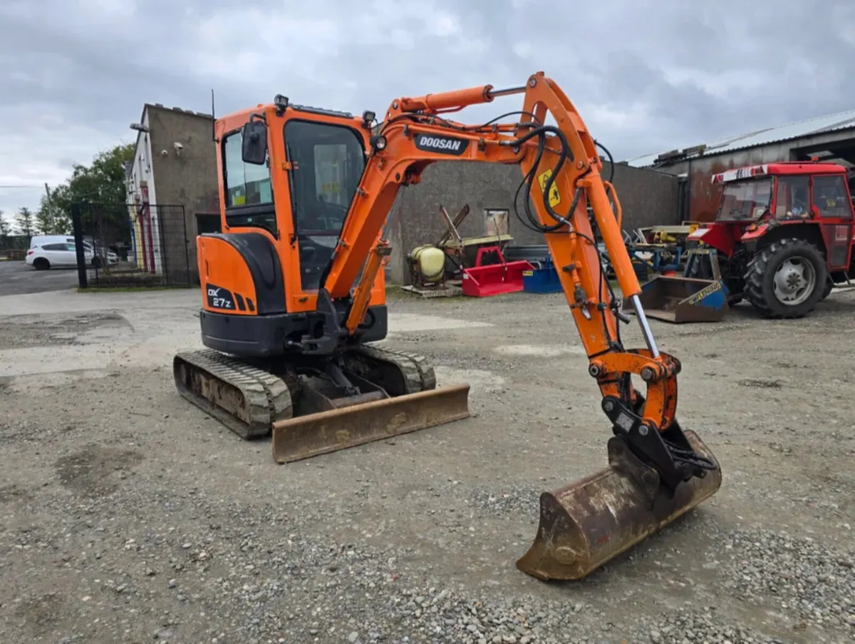 2013 Doosan DX27z - Image 2