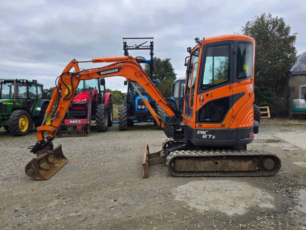 2013 Doosan DX27z - Image 3