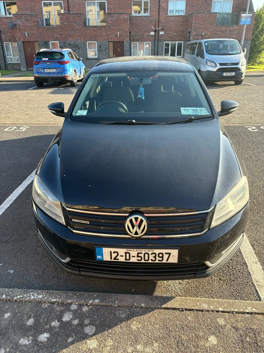 Volkswagen Passat 1.6 TDI Diesel Blue Motion - Image 1