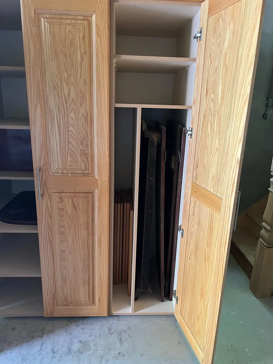 Larder/wardrobe unit - Image 3