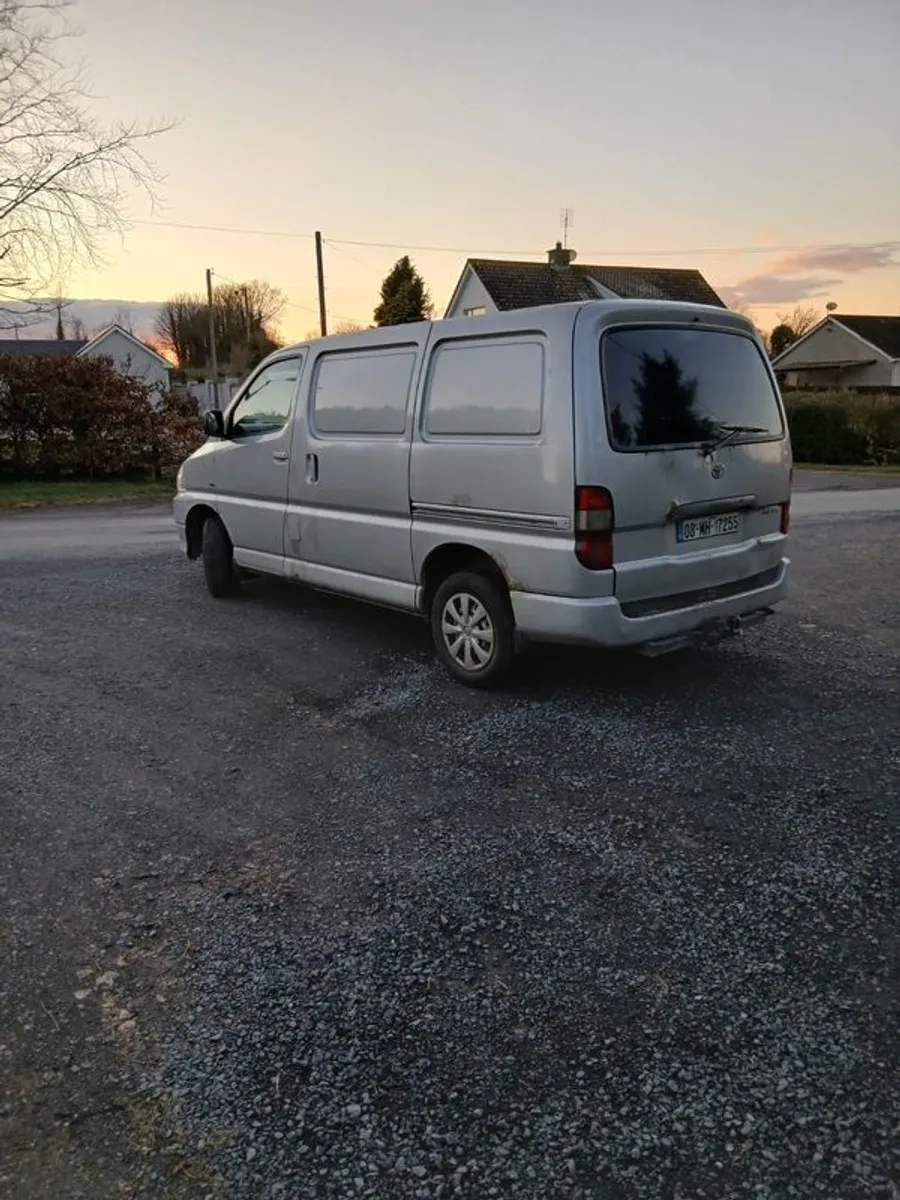 2008 Toyota Hiace Swb Timing Belt Snapped. - Image 4