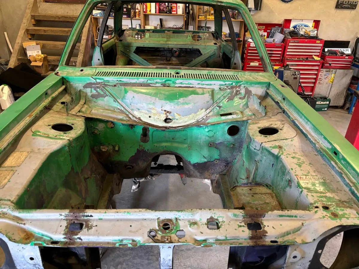 Ford escort shell - Image 3
