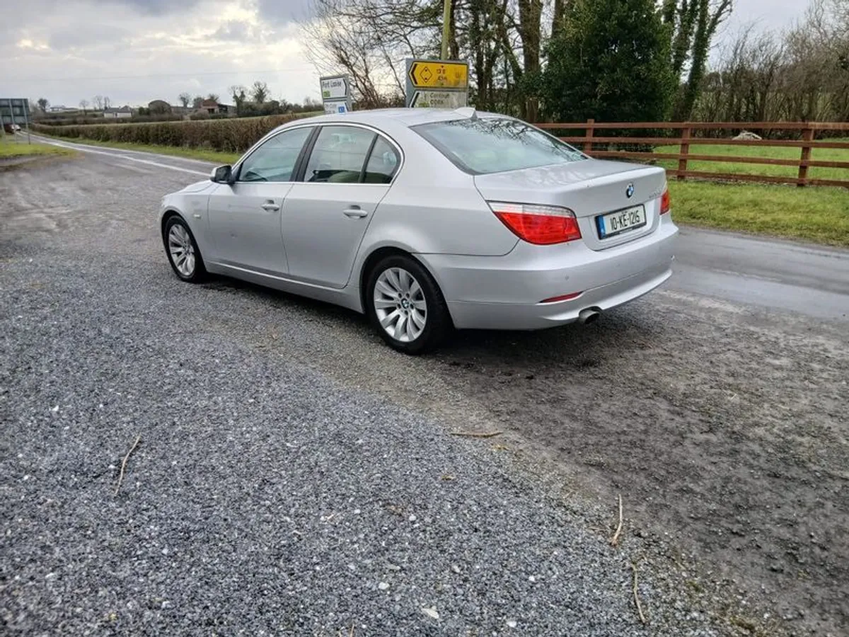 2010 Bmw 520D Engine Needs Attention - Image 4