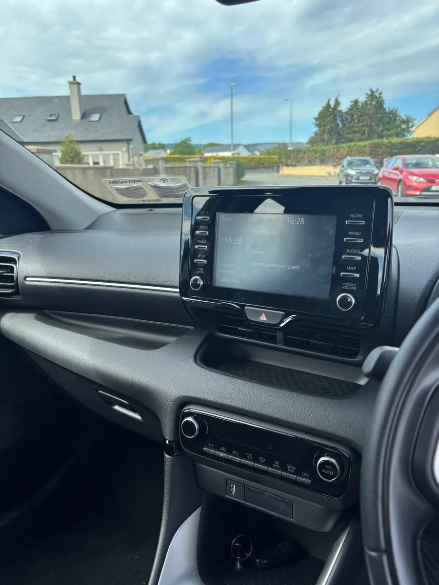 Toyota Yaris 2023 - Image 1