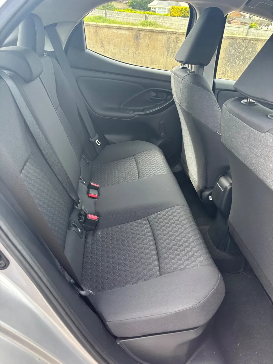 Toyota Yaris 2023 - Image 3