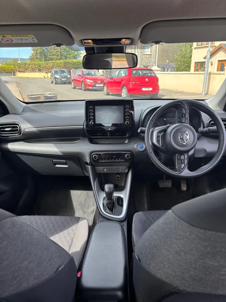 Toyota Yaris 2023 - Image 4