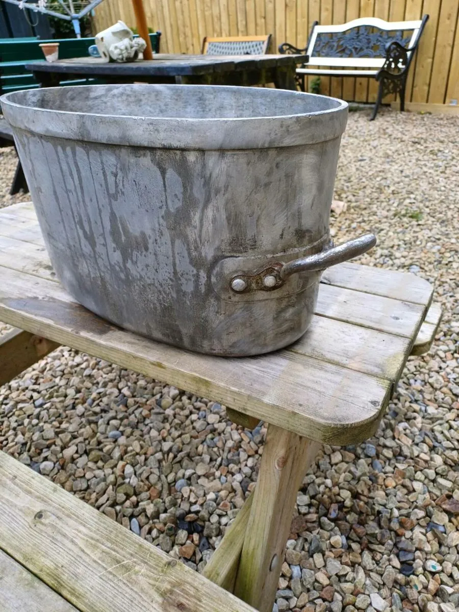 Large 1940s Ex-Army Aluminium Pot - Image 2