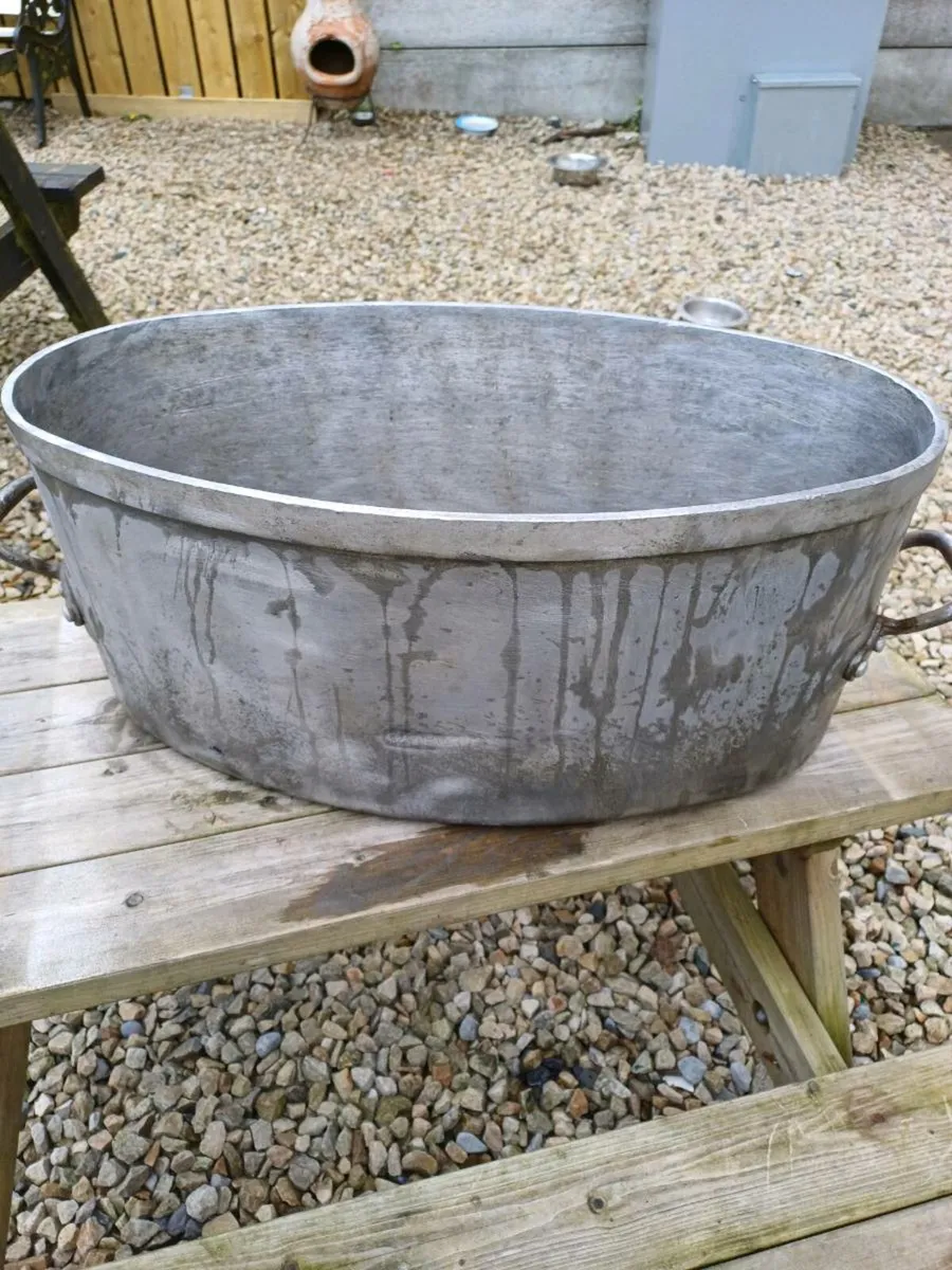 Large 1940s Ex-Army Aluminium Pot - Image 3