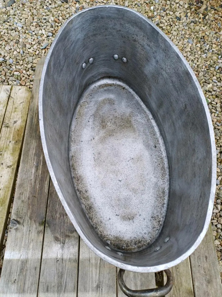 Large 1940s Ex-Army Aluminium Pot - Image 4