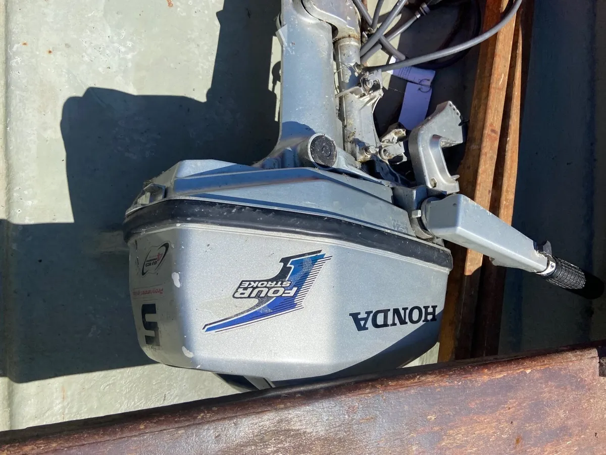 Fishing boat 19 foot with  Honda 4  stroke 5hp - Image 4