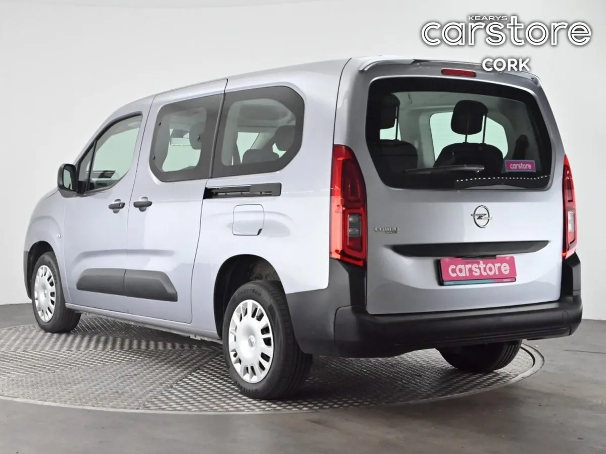 Opel Combo 1.5 Turbo D 100PS Energy XL 7 Seater - Image 3