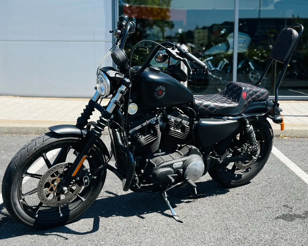 IRON 883 CUSTOM BY DUBLIN H-D - Image 3