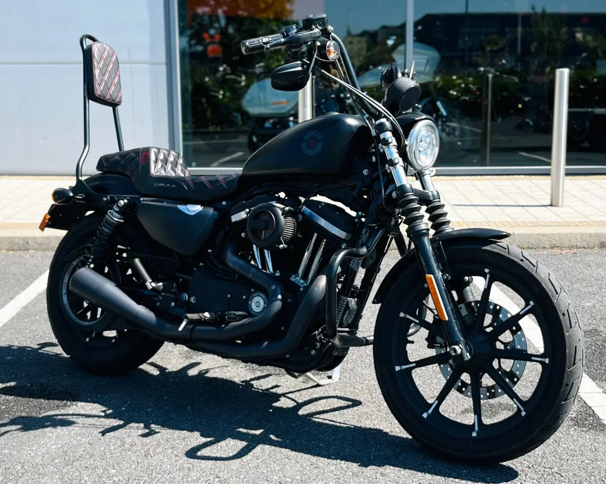 IRON 883 CUSTOM BY DUBLIN H-D - Image 2