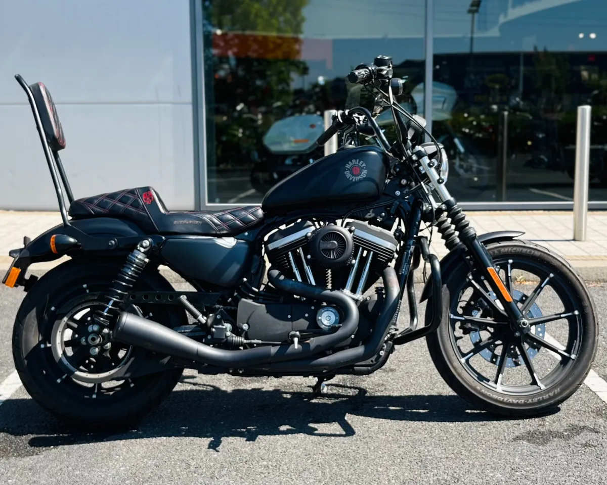 IRON 883 CUSTOM BY DUBLIN H-D - Image 1