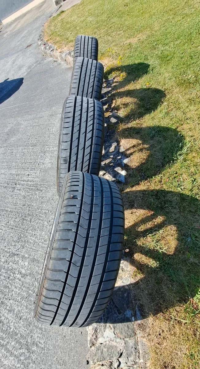 Alloy wheels 245/45/r18 - Image 2