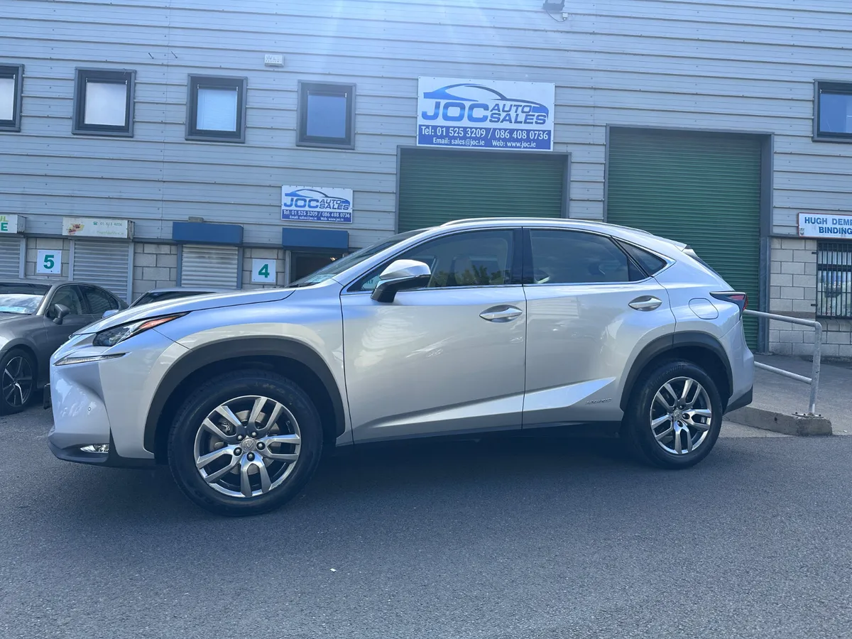 Lexus NX300H, 2017 - Image 2