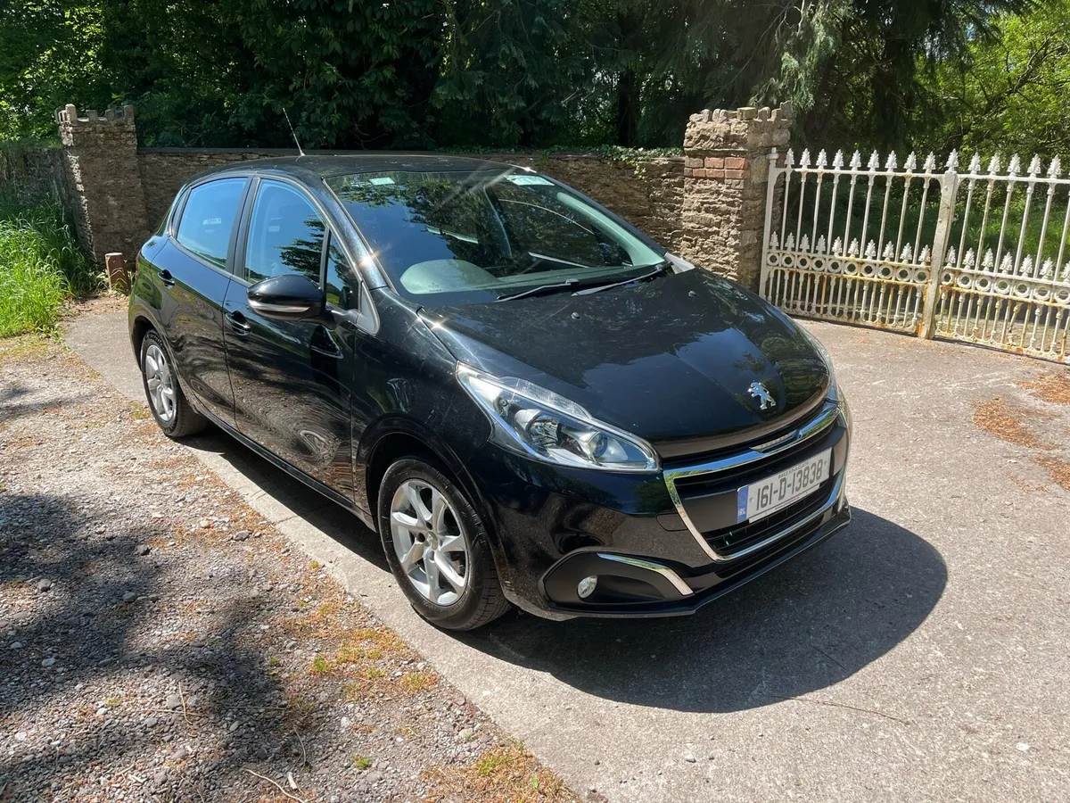PEUGEOT 208 1.0 PETROL LOW KMS - Image 3