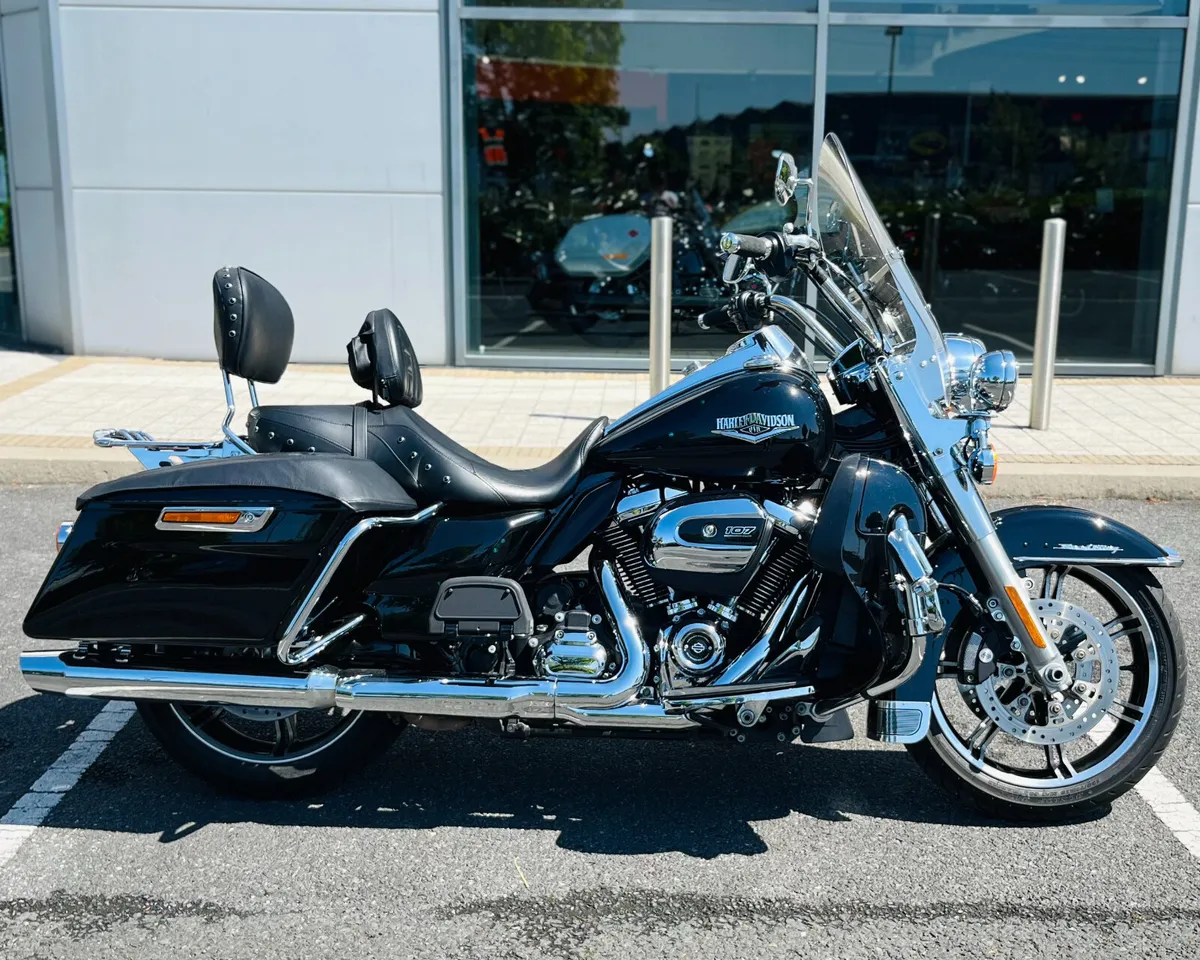 HARLEY-DAVIDSON ROAD KING + EXTRAS - Image 1