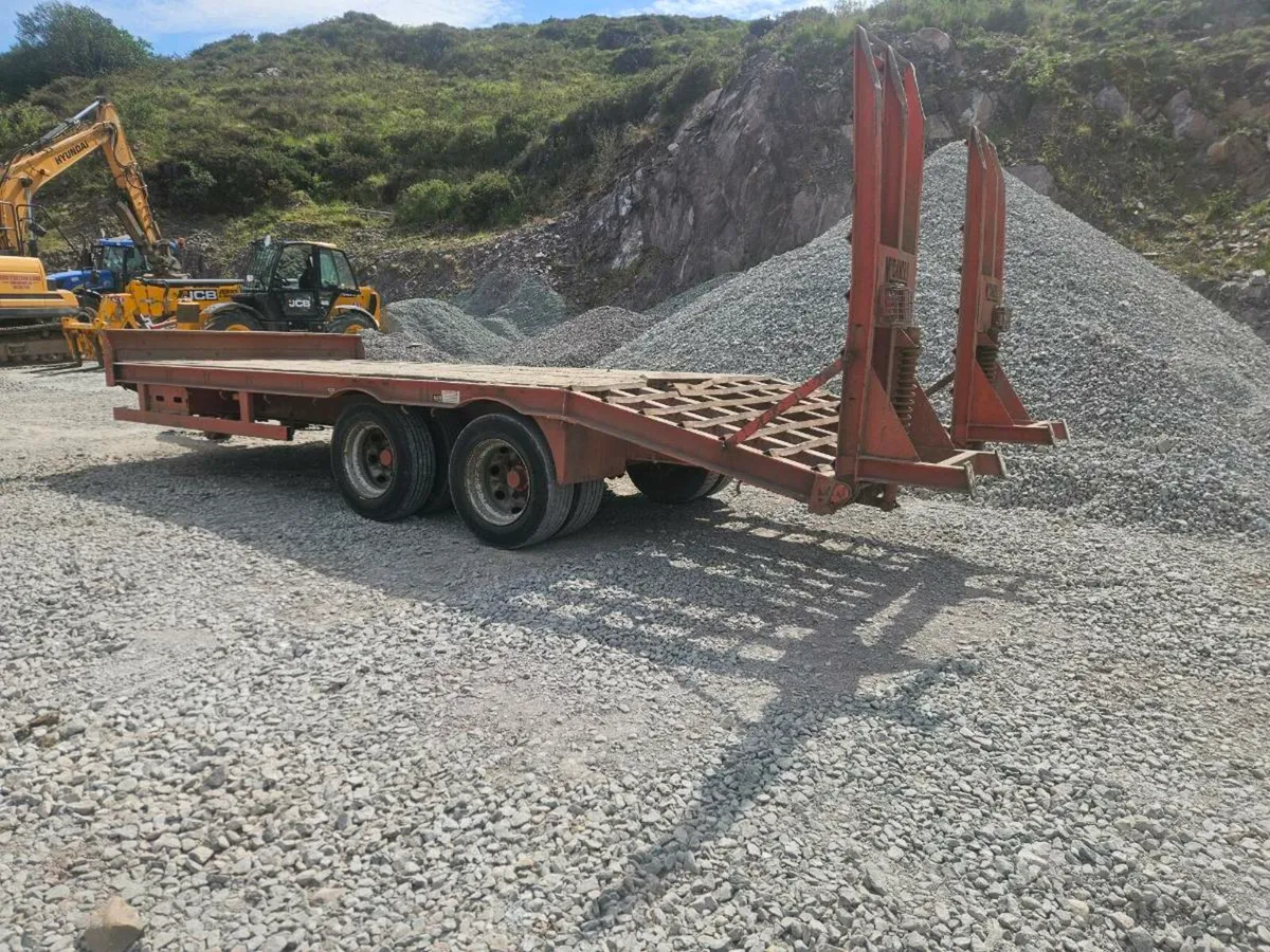 Low loader - Image 1