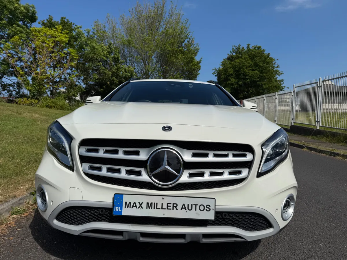 2017 Mercedes GLA180 Style - Image 2