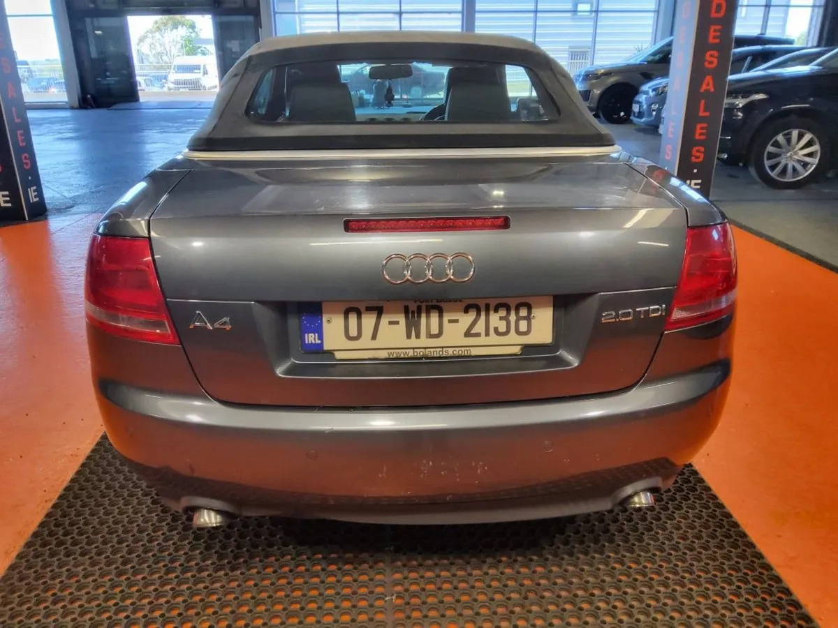 Audi A4 2.0 TDI (dpf) Cabriolet - Image 4