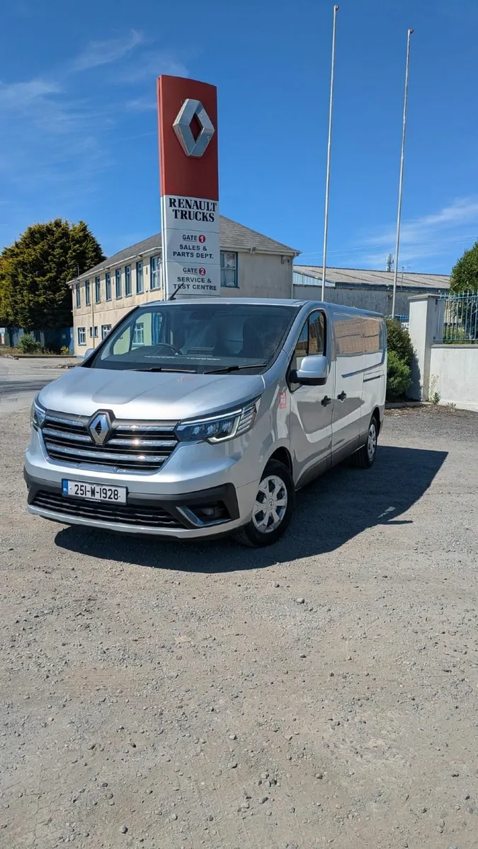 Renault Trafic 2025 - Image 1
