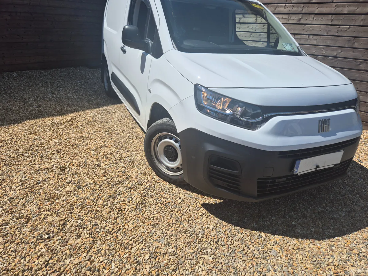 Fiat Doblo 2023 - Image 2