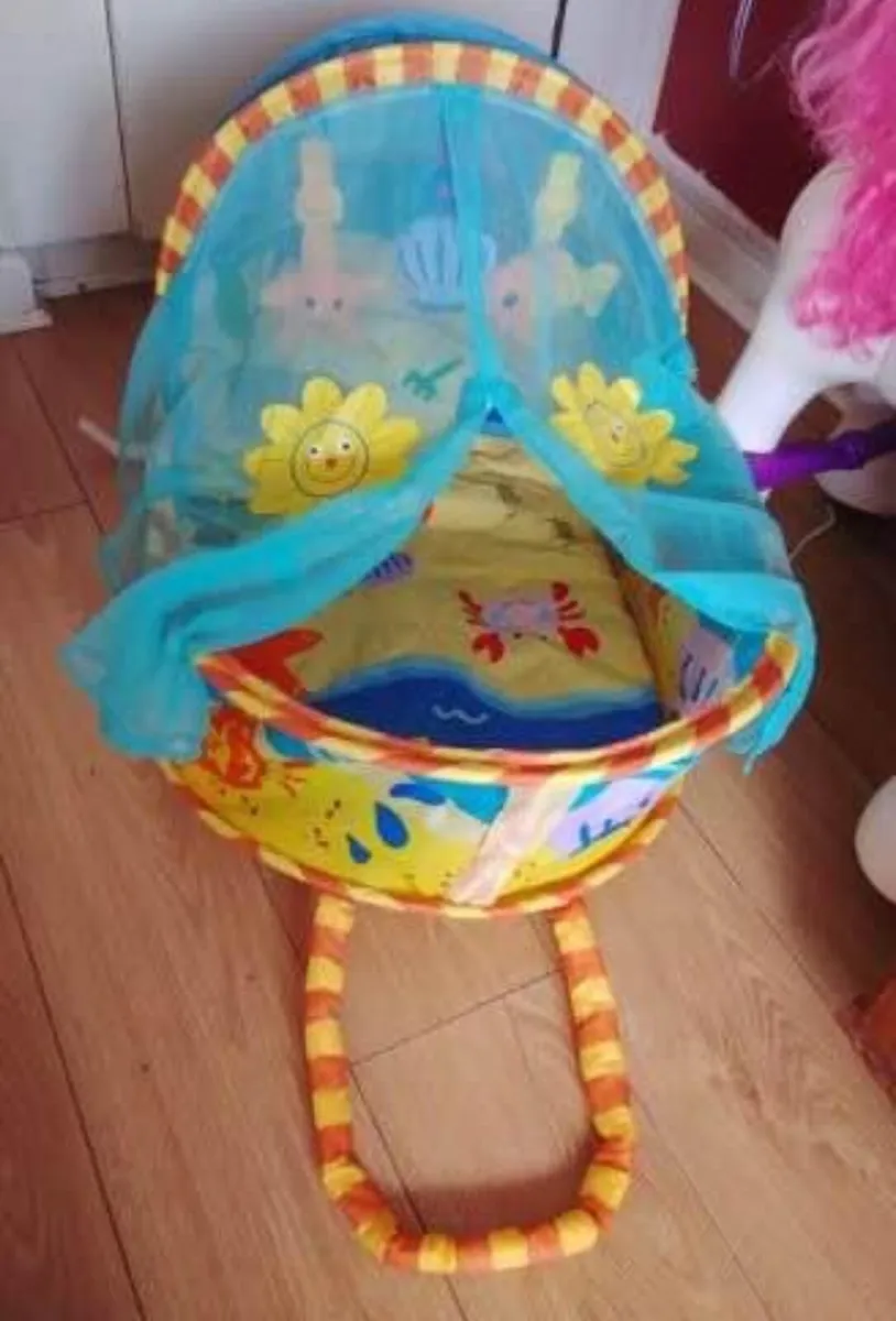 Ba y foldable bassinet - Image 1