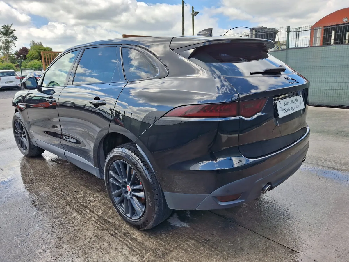 2018 Jaguar F-Pace Awd Automatic - Image 3