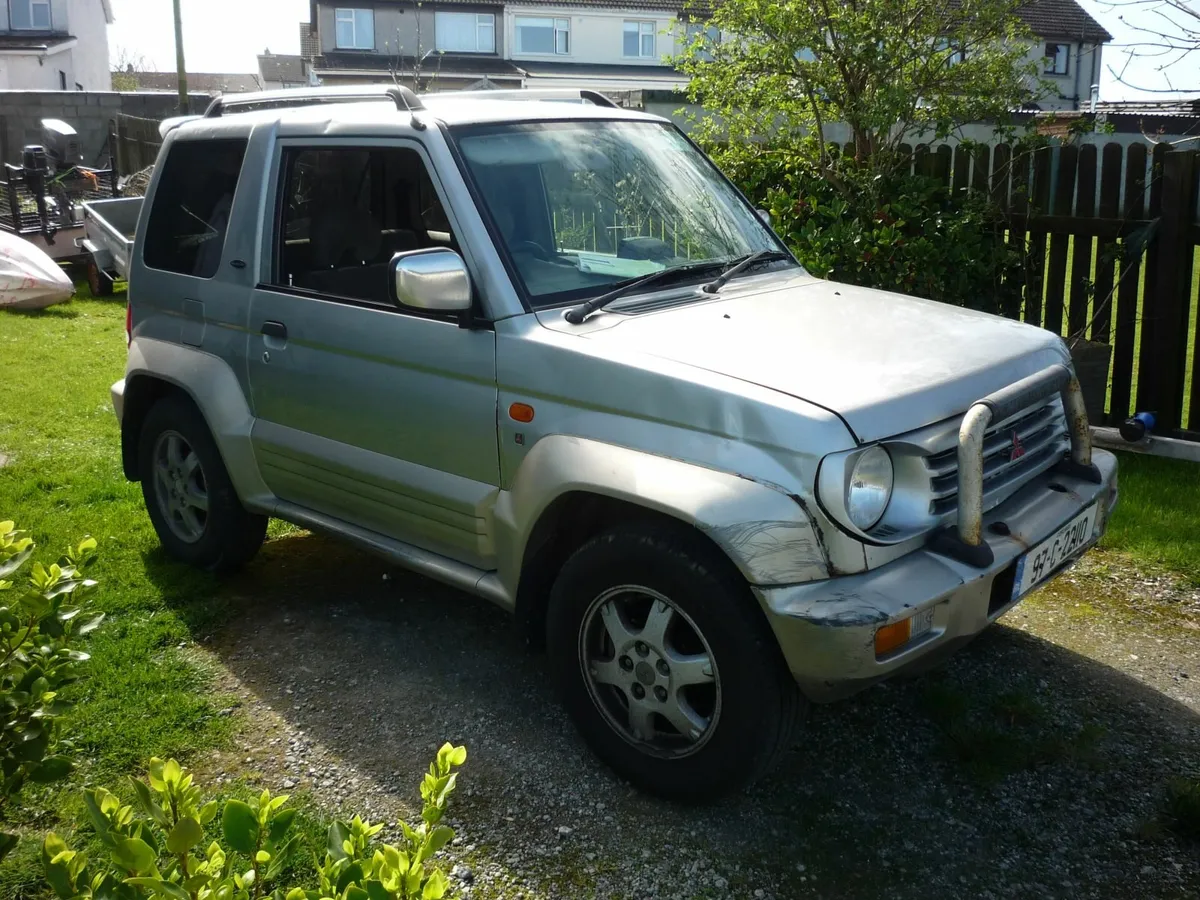 Pajero Junior 4x4 5spd Manual  1997 - Image 2