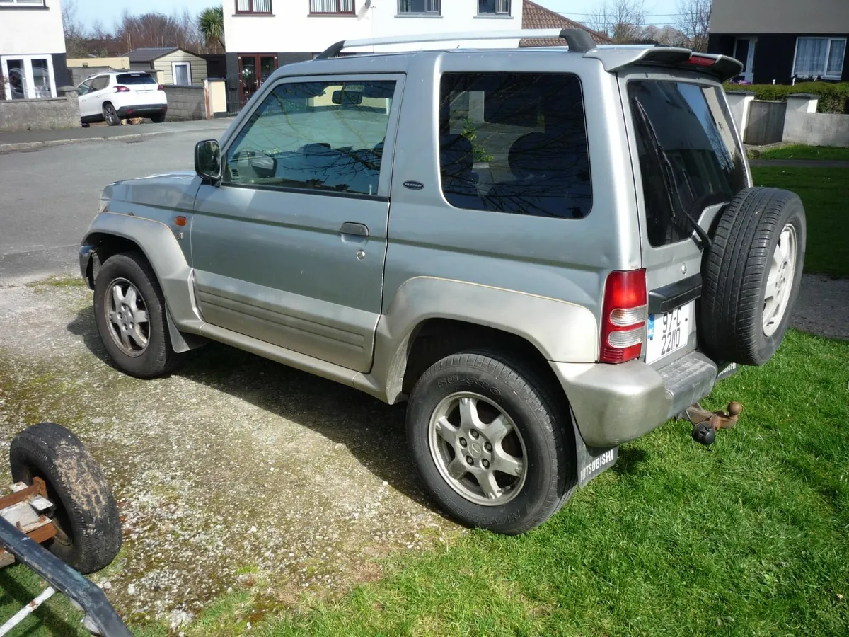 Pajero Junior 4x4 5spd Manual  1997 - Image 3