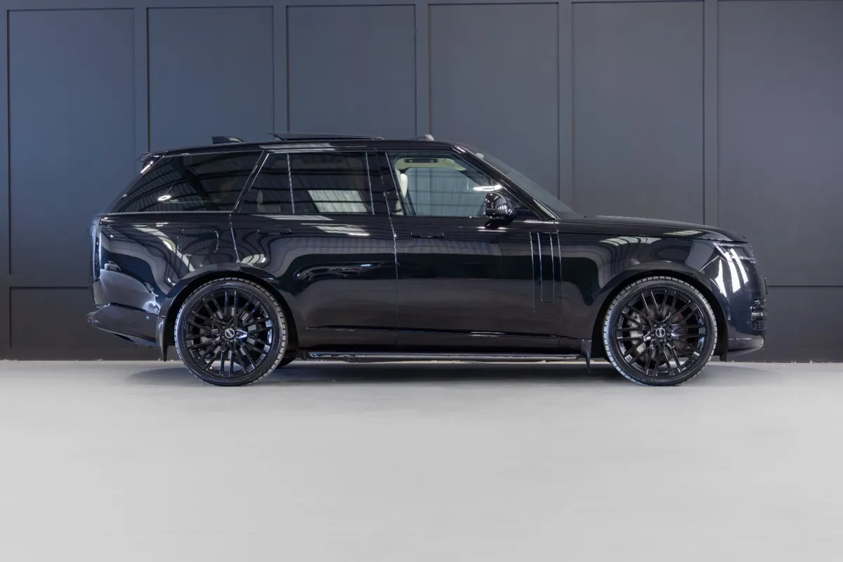 242 Range Rover P460e - Image 2