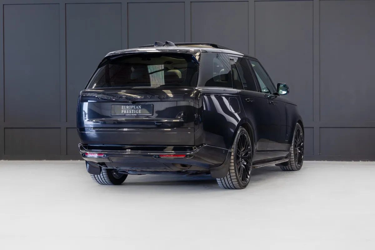 242 Range Rover P460e - Image 3