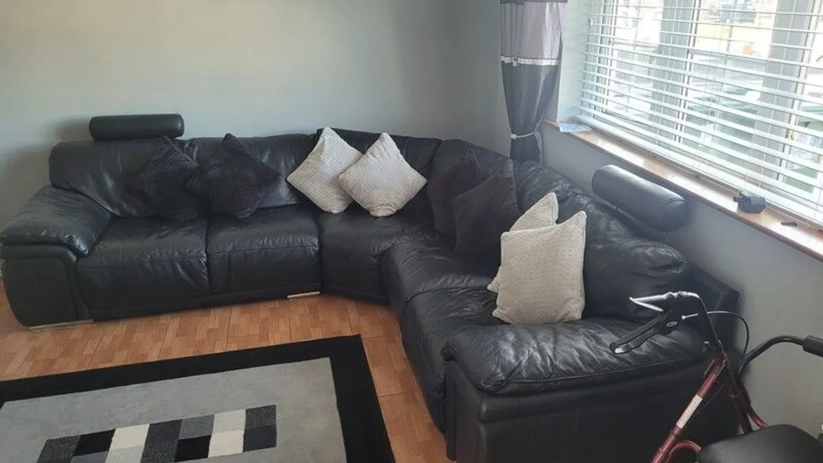 leather sofa - Image 1