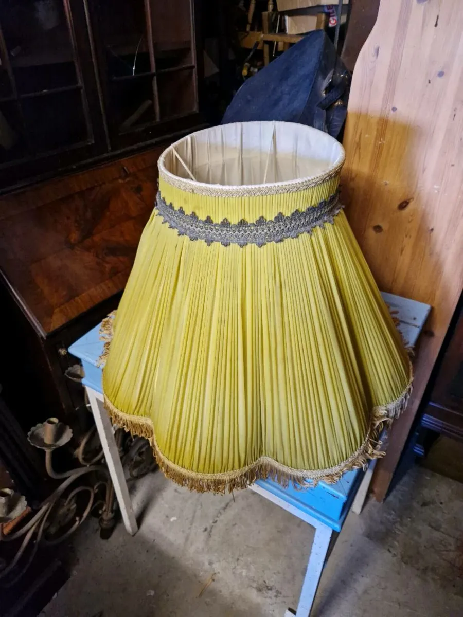 Vintage Lampshade - Image 4