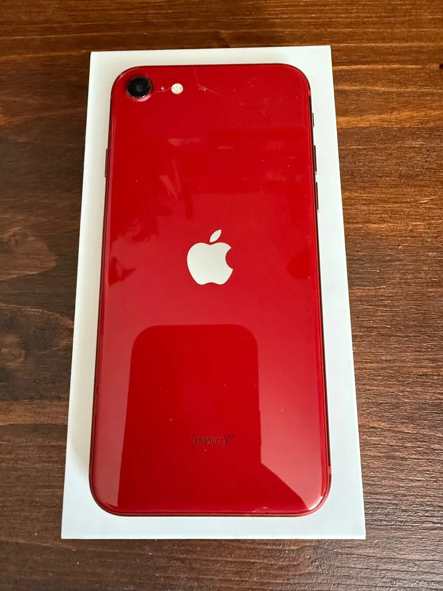 iPhone SE - Image 1