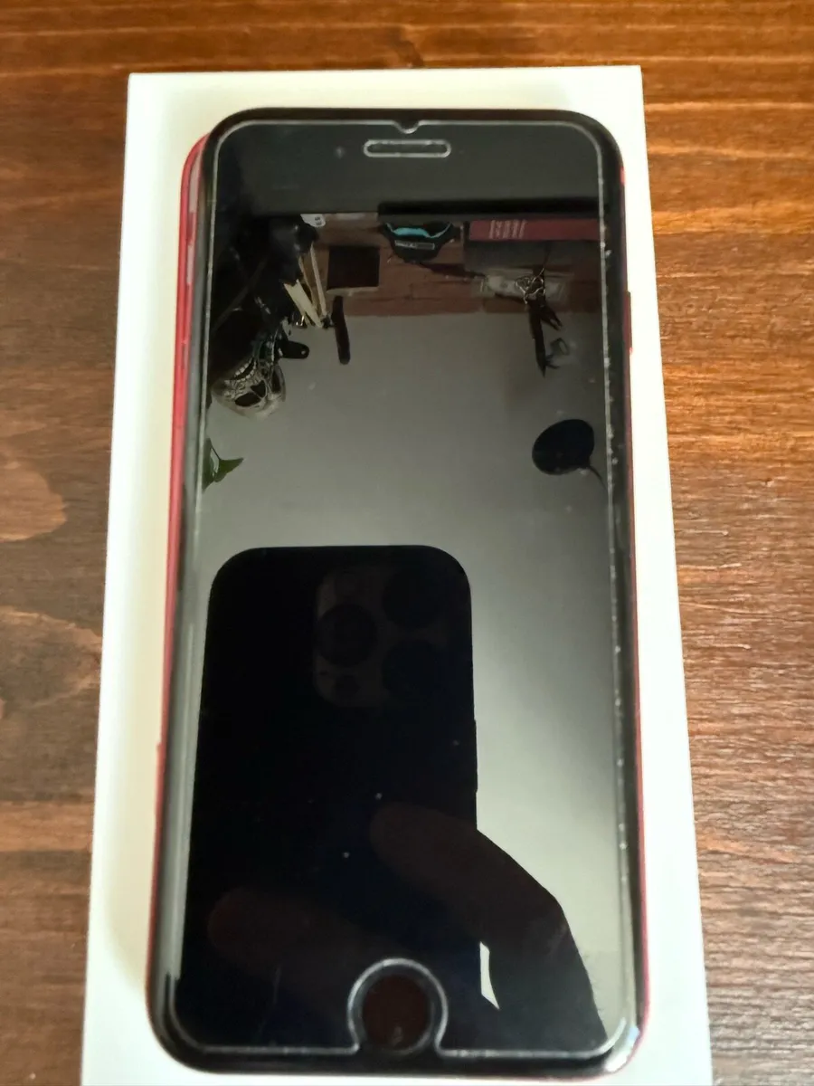 iPhone SE - Image 3