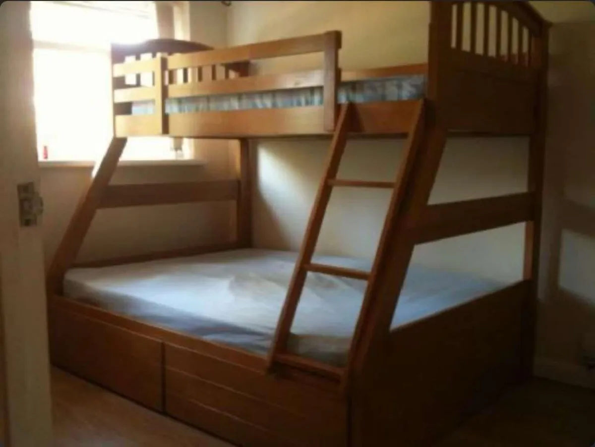 Tripple solid oak bunk beds with storage underneat