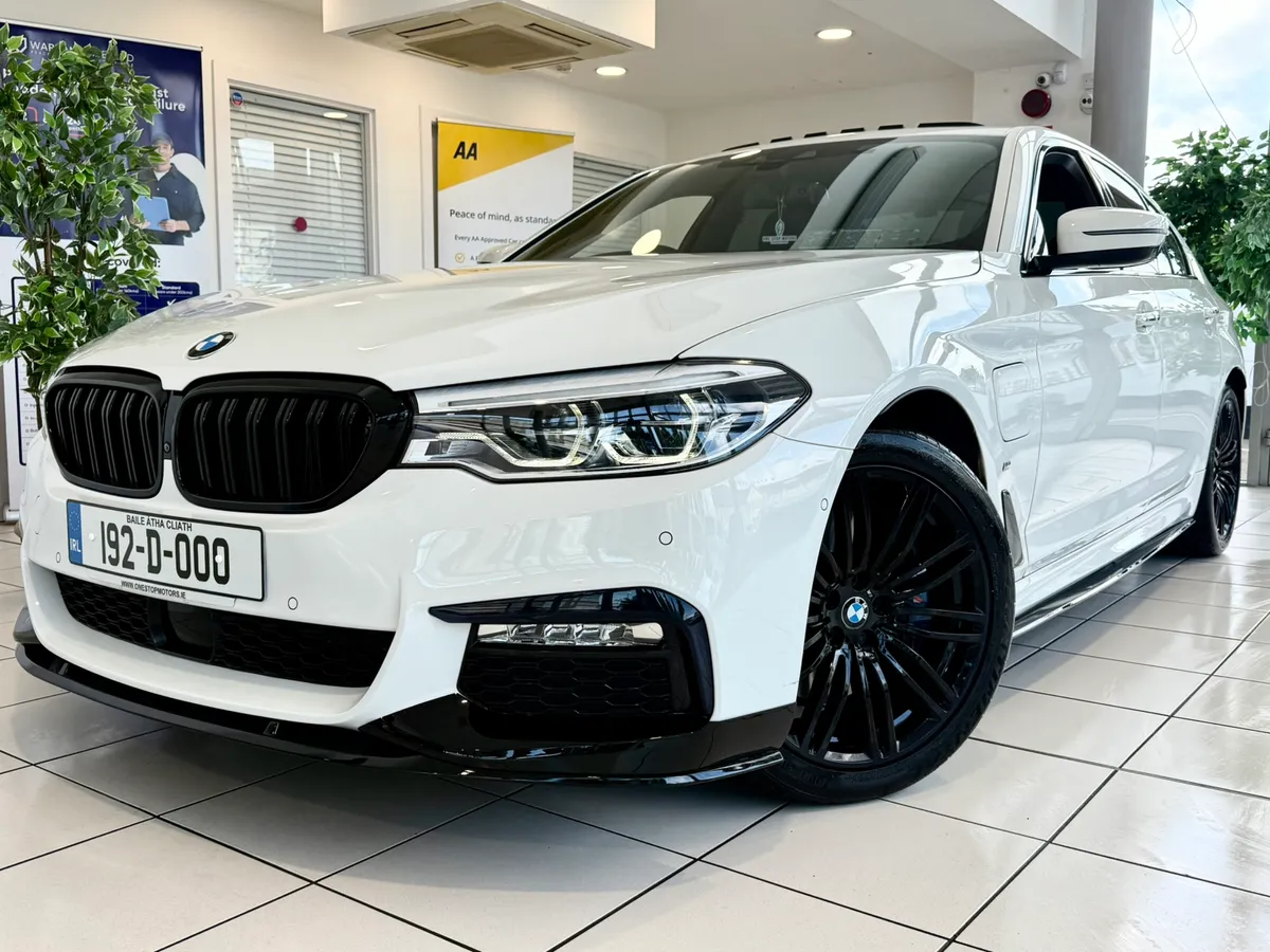 192 BMW 530E G30 MSPORT HEADSUP/SUNROOF/HARMON KAR - Image 3