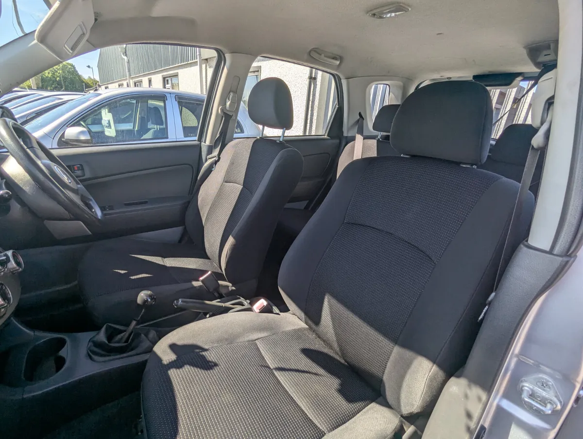 Daihatsu Terios 2006 - Image 2