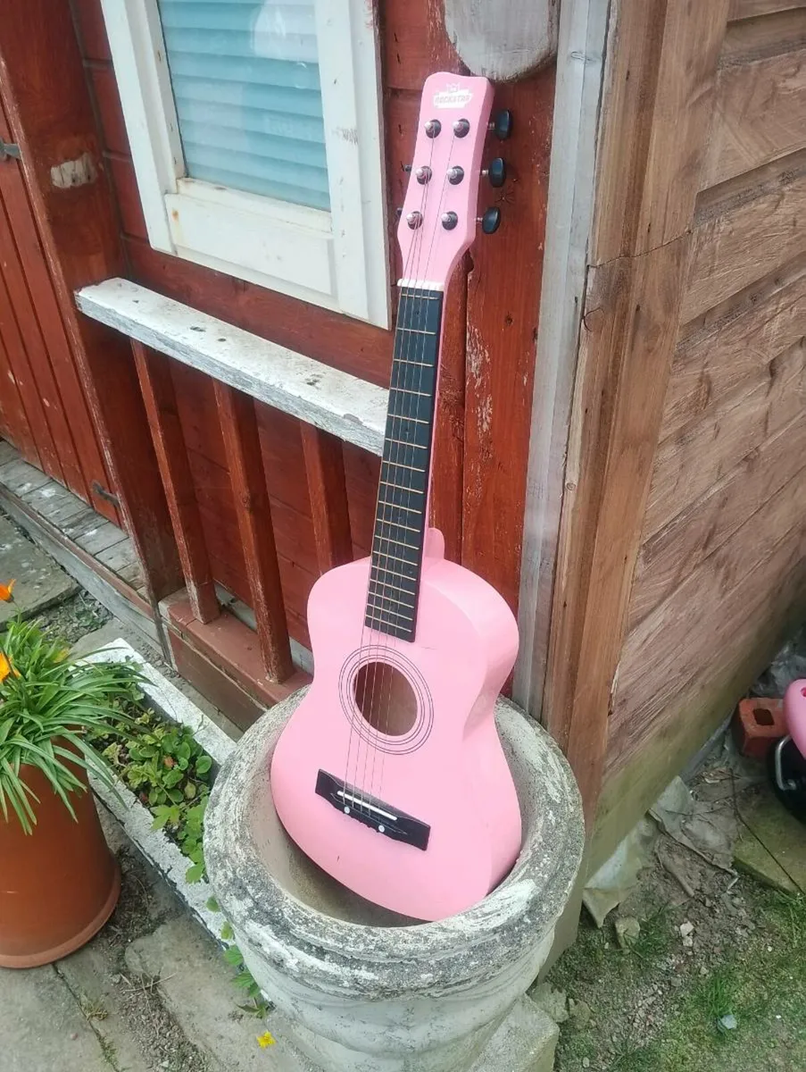 Childrens guitar - Image 4