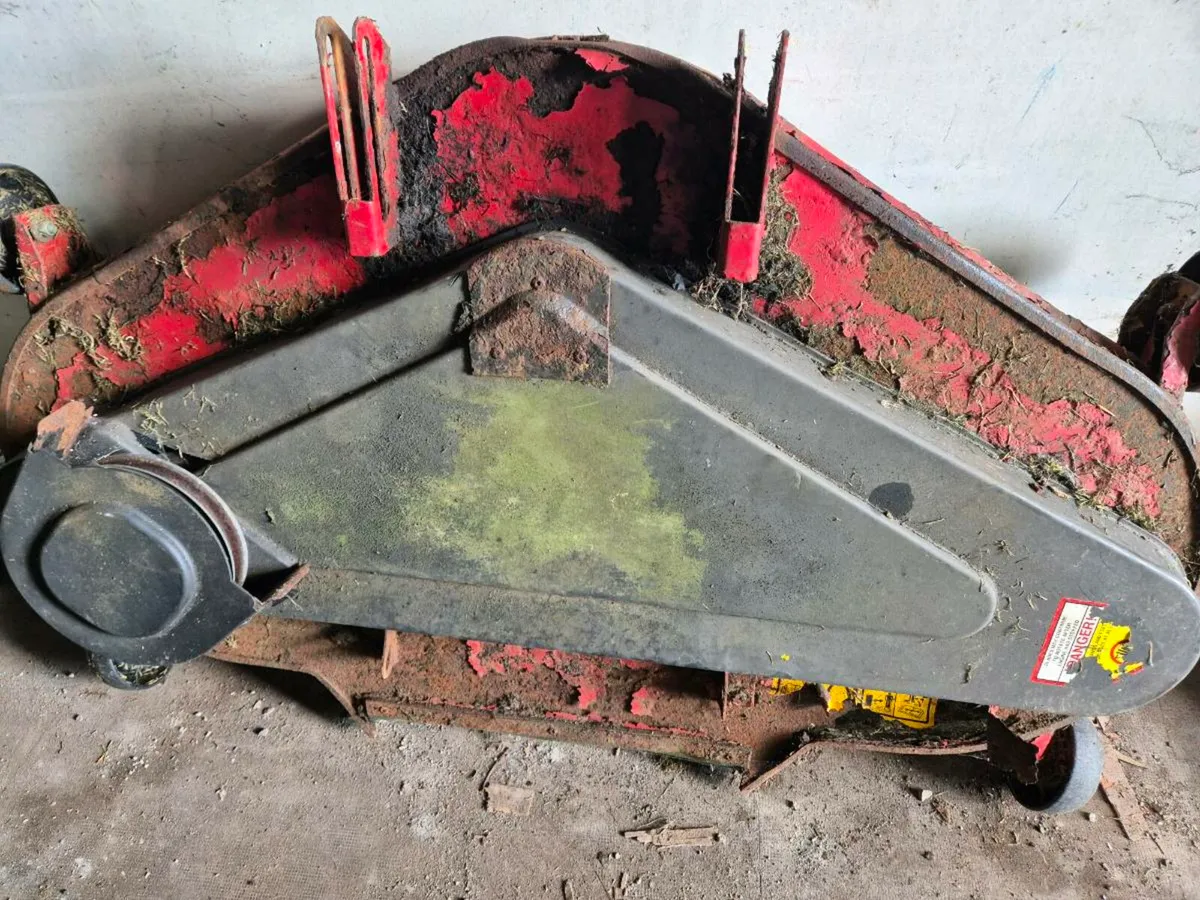 Countax lawnmower deck - Image 2