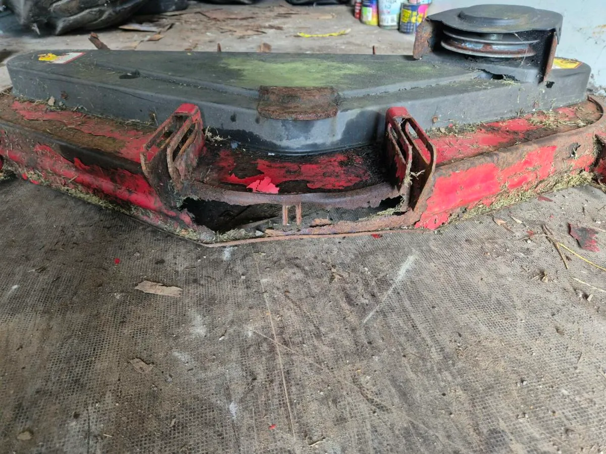 Countax lawnmower deck - Image 3
