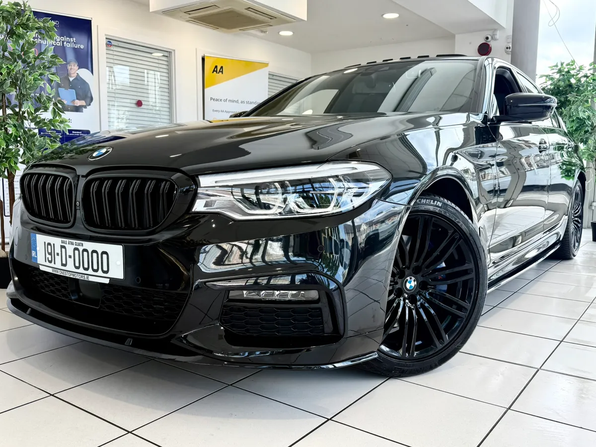 2019 BMW 530E G30 MSPORT SUNROOF/HARMON.K/HEADSUP - Image 4