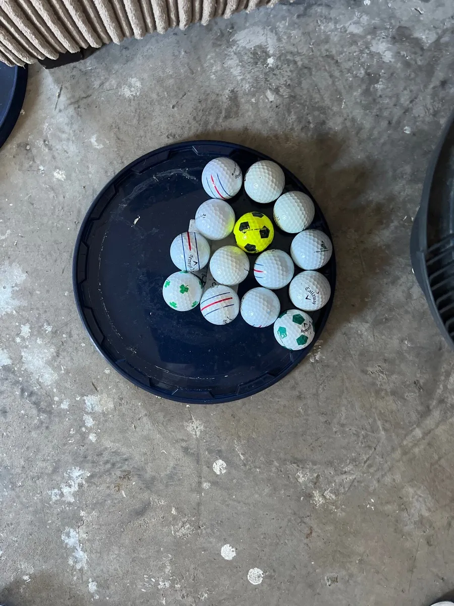 14 Chrome soft golf balls